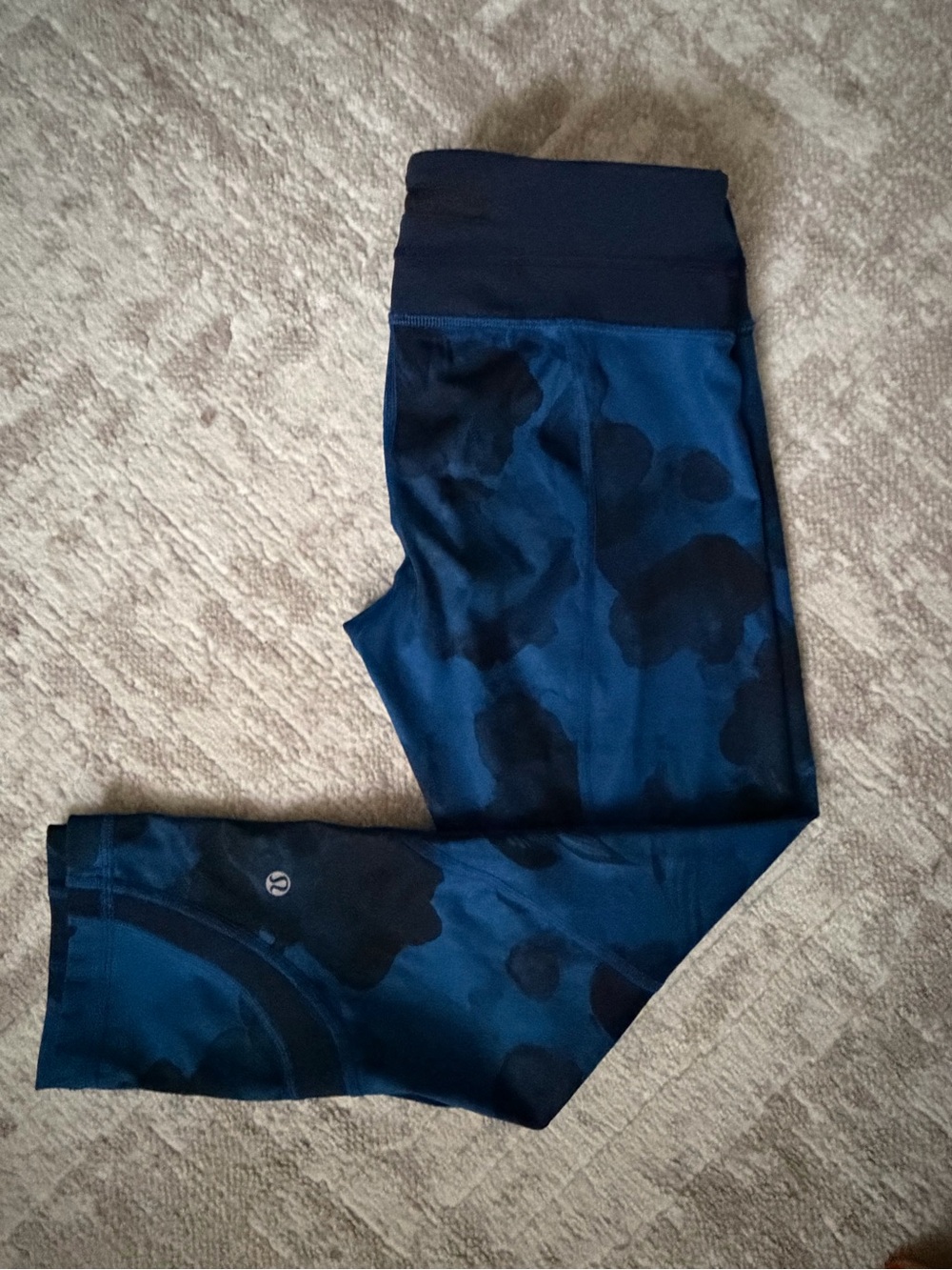 lululemon cropped Leggings size 6